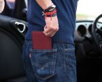 BILLETERA TARJETERO BAKER A2551 ROJO (POLIÉSTER / A2551.04 /  ARTICULOS PROMOCIONALES) - Image 2